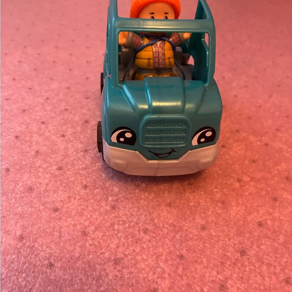 Fisher-Price Toy truck jeep with man NWOT